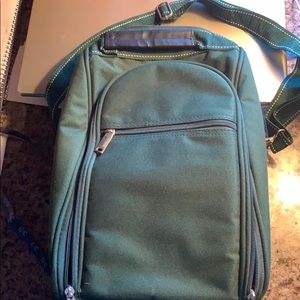 Darling wine and cheese picnic bag.  Dark green.